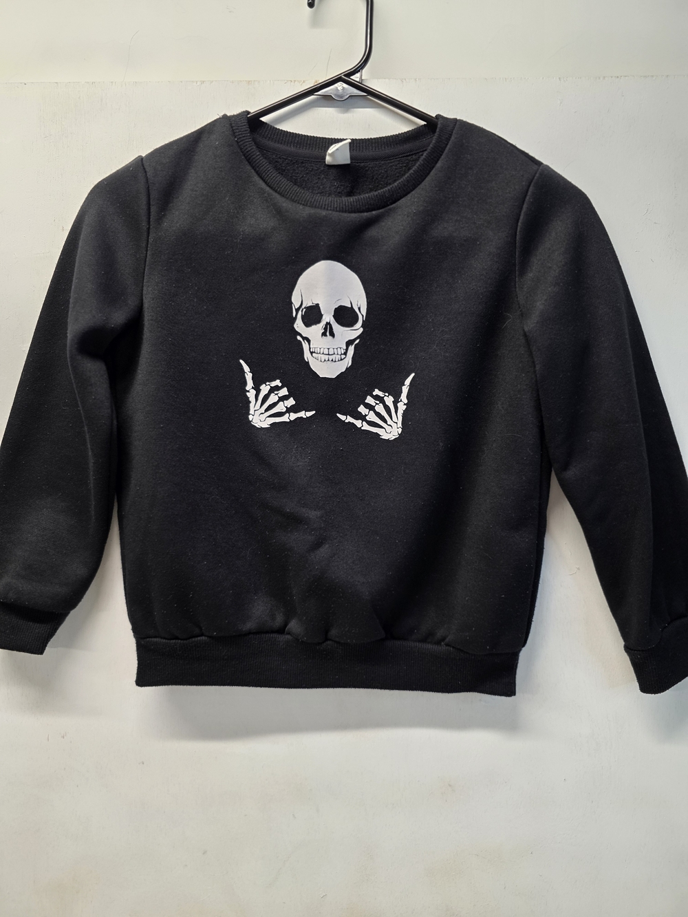 SHEIN Kids Size 7 Unisex Black Skull Skeleton Hands Sweatshirt Halloween